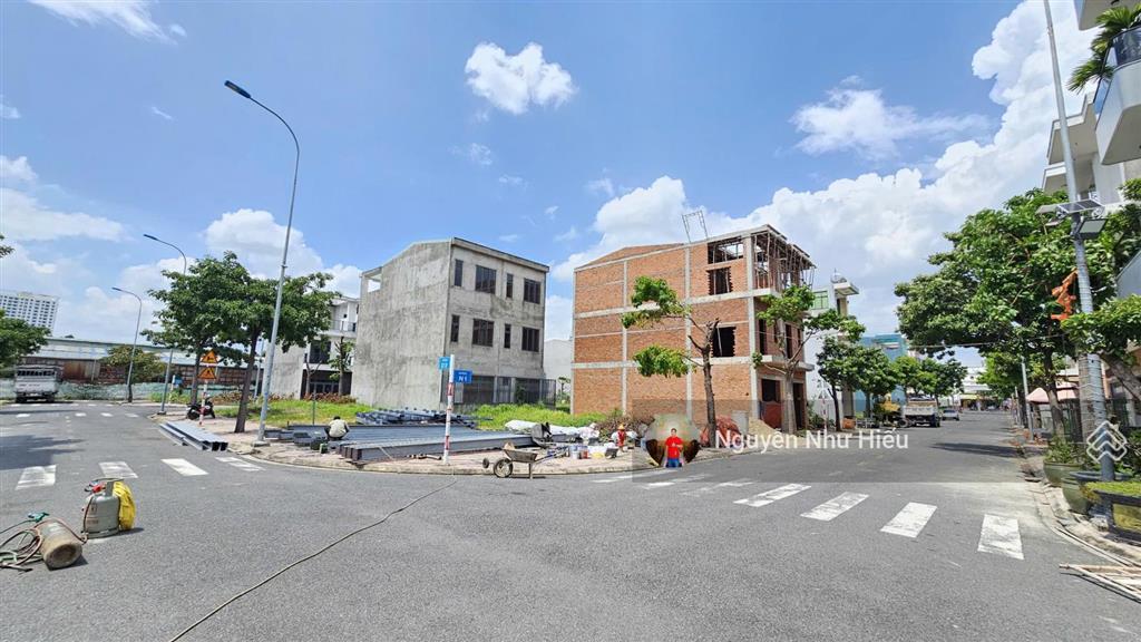 Bán đất góc 2 mặt tiền, gần vsip 1, kdc lê phong thuận giao, p. thuận giao, tp. thuận an (3,85 tỷ).