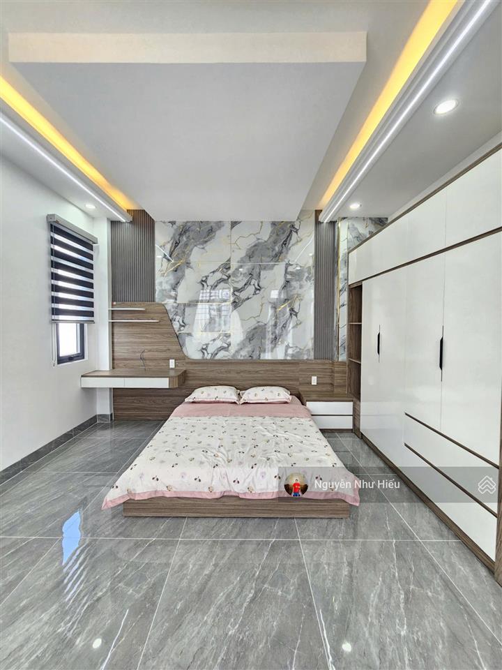 Bán nhà góc 2 mặt tiền, kdc đại ngàn gần aeon mall, phường thuận giao thành phố thuận an