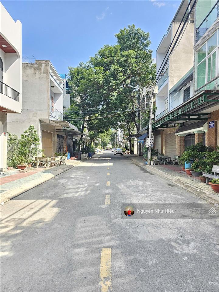 Bán nhà góc 2 mặt tiền, kdc đại ngàn gần aeon mall, phường thuận giao thành phố thuận an