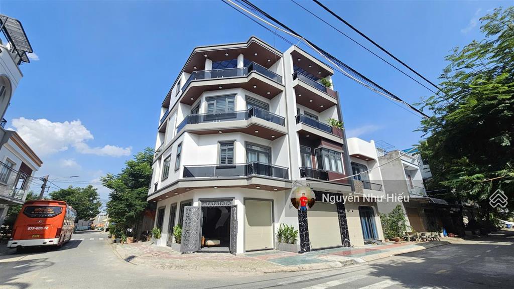 Bán nhà góc 2 mặt tiền, kdc đại ngàn gần aeon mall, phường thuận giao thành phố thuận an