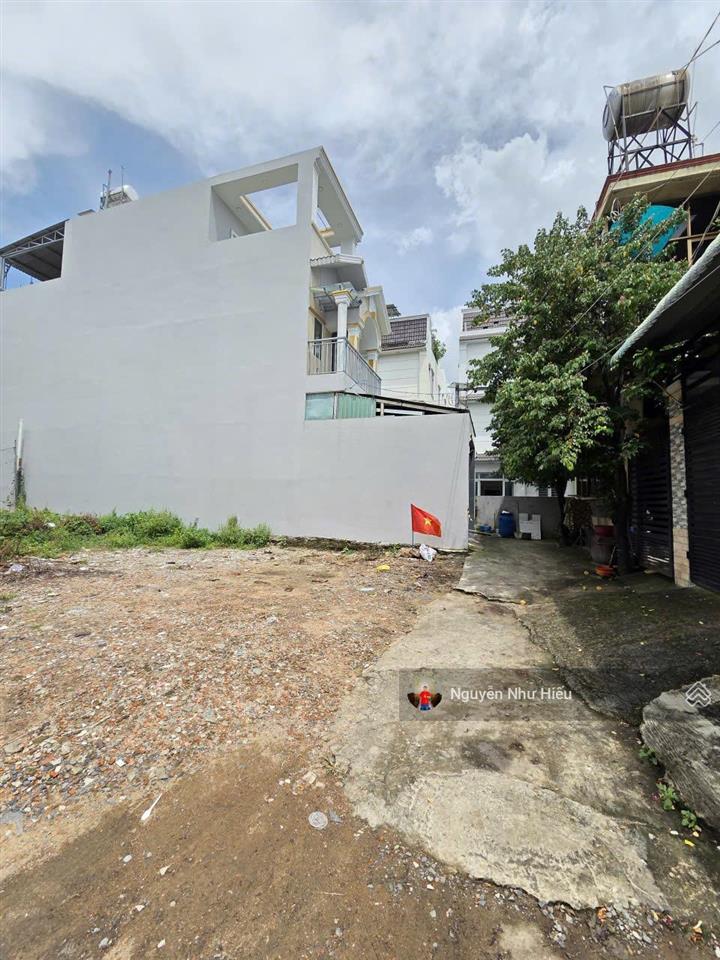 Bán 2 lô đất liền kề gần đường võ thị sáu p. đông hòa tphcm, tp. dĩ an cũ