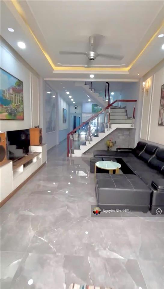 Bán nhà hoàn công 1 trệt 2 lầu đúc đổ 3 tấm kdc hoàng nam 3 phường đông hòa thành phố dĩ an