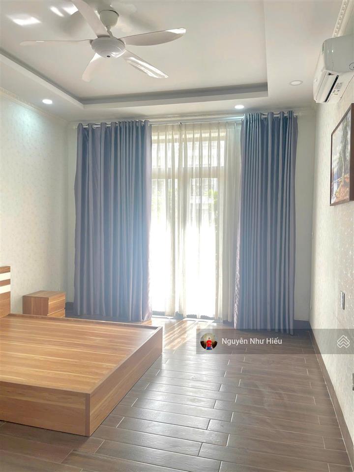 Bán nhà hoàn công 1 trệt 2 lầu đúc đổ 3 tấm kdc hoàng nam 3 phường đông hòa thành phố dĩ an