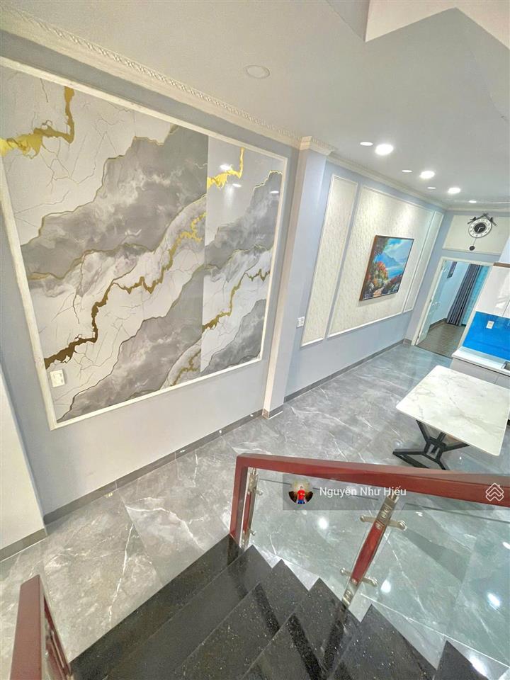 Bán nhà hoàn công 1 trệt 2 lầu đúc đổ 3 tấm kdc hoàng nam 3 phường đông hòa thành phố dĩ an