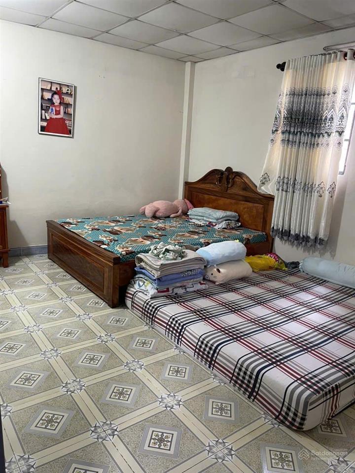 Bán nhà mt trường thcs tân đông hiệp, p. tân đông hiệp, tp. dĩ an