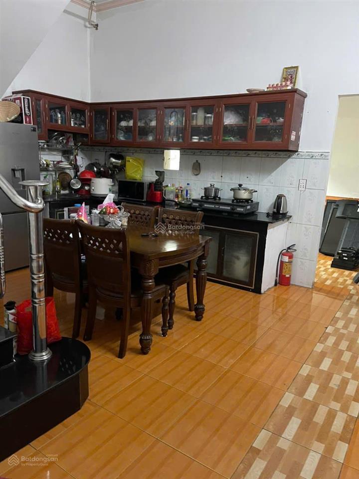 Bán nhà mt trường thcs tân đông hiệp, p. tân đông hiệp, tp. dĩ an