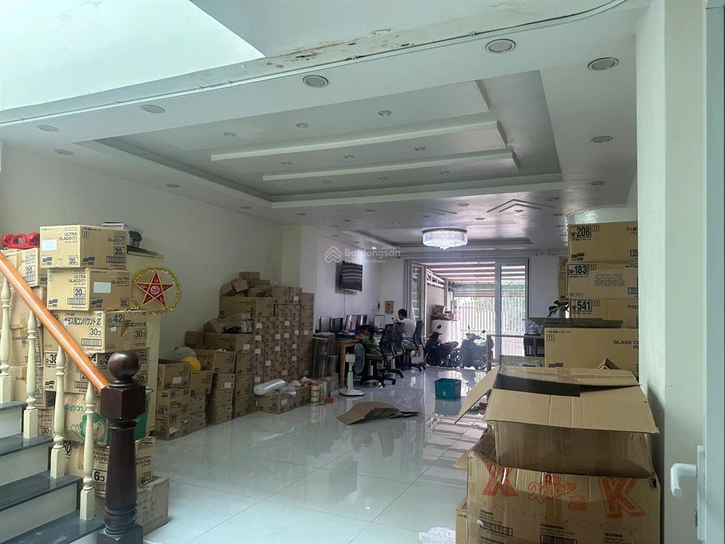 Bán nhà hoàn công gần đường cách mạng tháng 8 p.lái thiêu tp.hcm (p.bình nhâm tp.thuận an cũ)