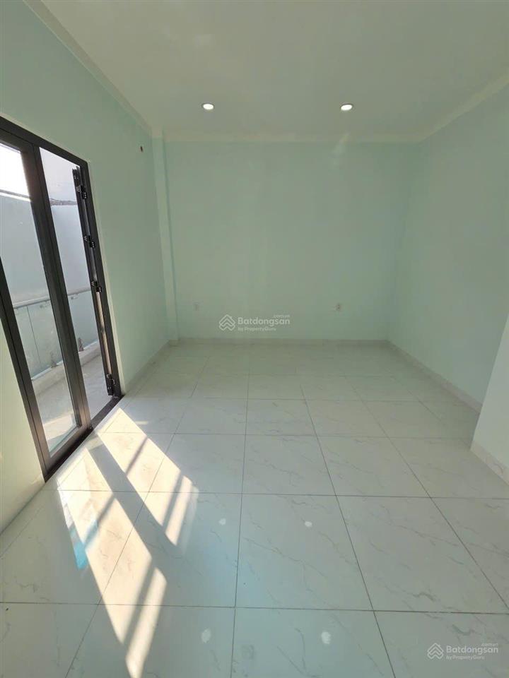 Bán nhà 1 trệt 1 lầu gần đường nguyễn du, phường bình hòa, thành phố thuận an