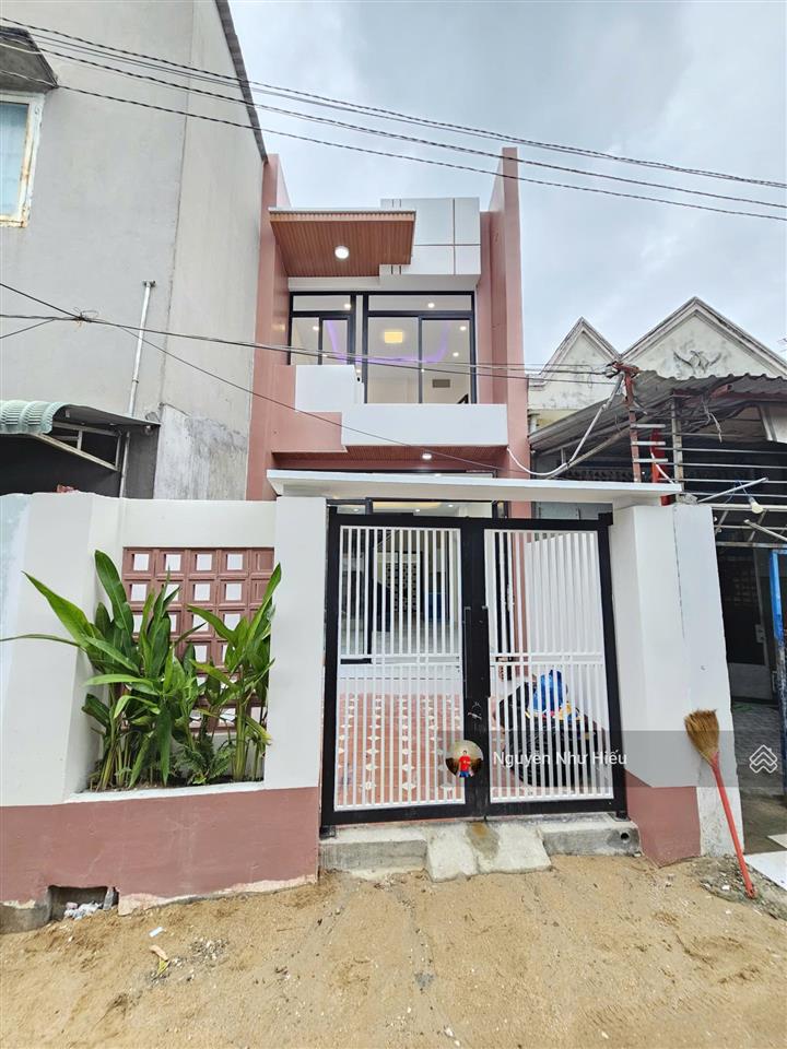 Bán nhà 1 trệt 1 lầu gần đường trần hưng đạo 100m p. đông hòa, tp. dĩ an