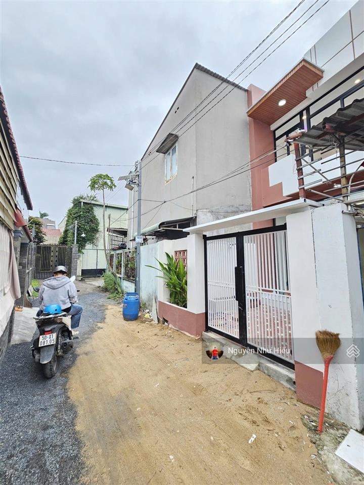 Bán nhà 1 trệt 1 lầu gần đường trần hưng đạo 100m p. đông hòa, tp. dĩ an