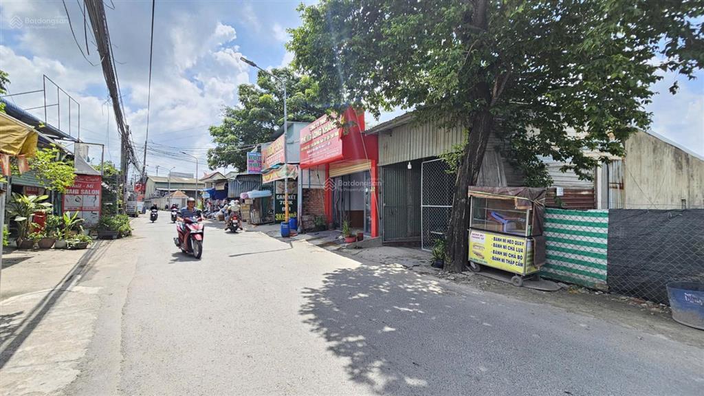 Bán đất tặng nhà cấp 4 mt đường bình chuẩn 69 p. bình chuẩn tp. thuận an nay là p. an phú tp.hcm