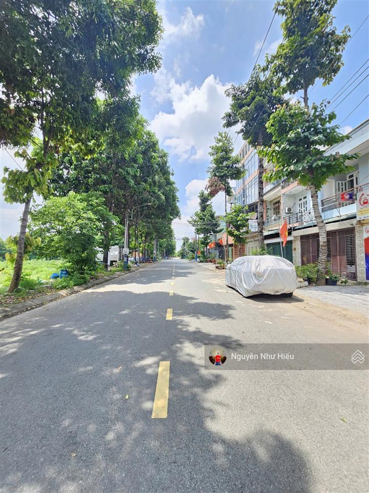Bán nhà 1 trệt 1 lầu kdc biconsi p. tân đông hiệp tp. dĩ an