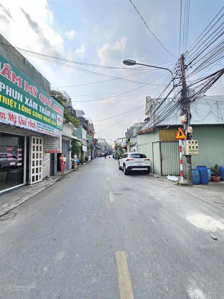 Bán nhà 1 trệt 1 lầu mt đường nguyễn đức thiệu p.dĩ an, tp.dĩ an (6x19m)