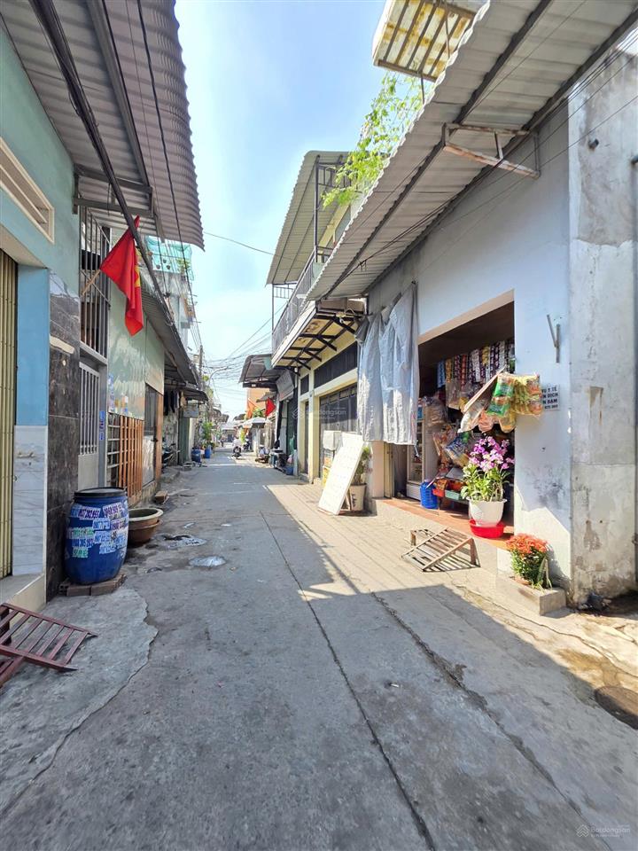 Bán đất tặng dãy nhà trọ rẻ ngay khu chợ xóm nghèo 100m, p. dĩ an, tp. dĩ an