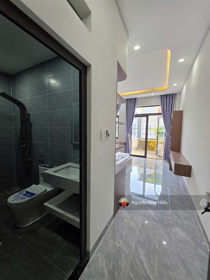 Bán nhà 1 trệt 2 lầu kdc cửu long full nội thất gần vincom550 p. bình hòa tp. thuận an