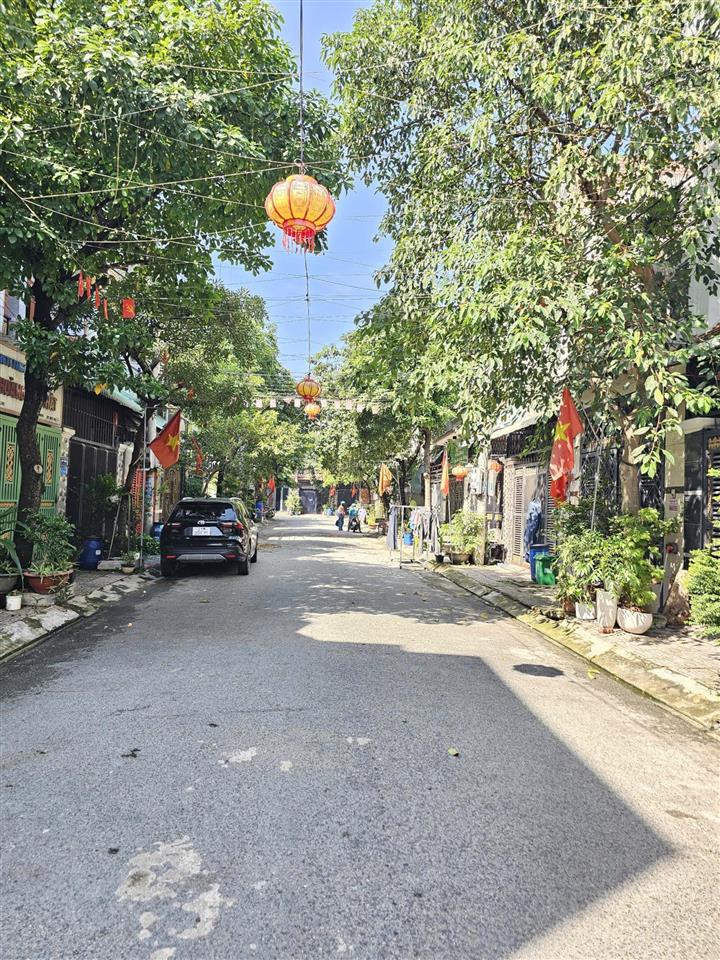 Bán nhà rẻ sân ô tô, kdc gần đường lê thị trung và trường cấp 3 lý thái tổ p.an phú, tp.thuận an