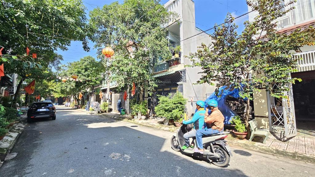 Bán nhà rẻ sân ô tô, kdc gần đường lê thị trung và trường cấp 3 lý thái tổ p.an phú, tp.thuận an