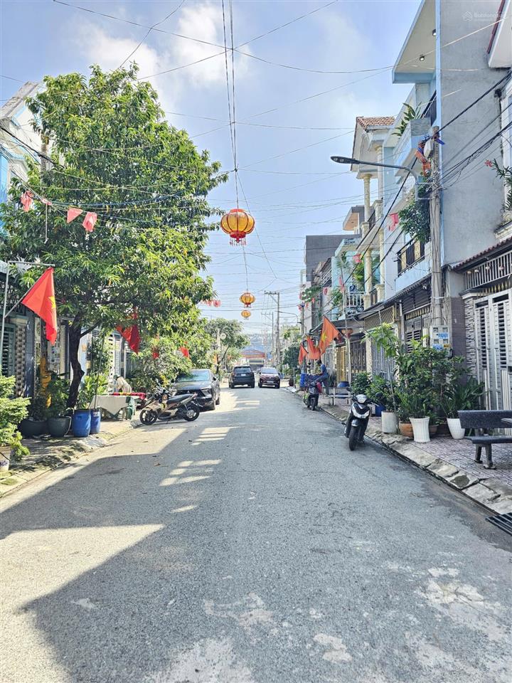 Bán nhà rẻ sân ô tô, kdc gần đường lê thị trung và trường cấp 3 lý thái tổ p.an phú, tp.thuận an