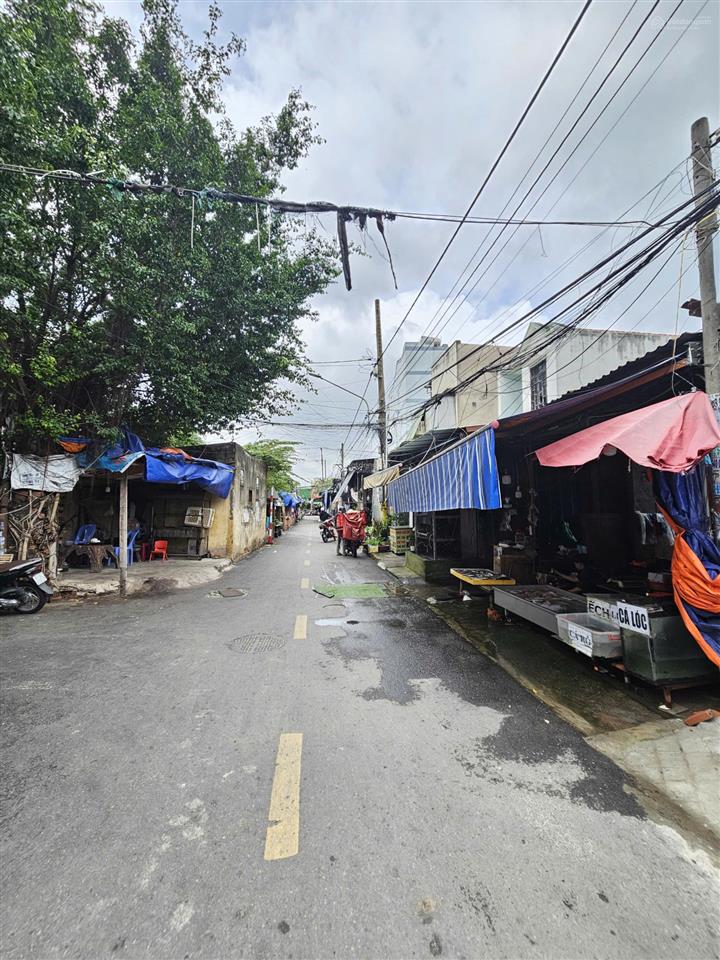 Bán nhà cấp 4 mt đường phan đăng lưu mt chợ thống nhất p.dĩ an tp.dĩ an