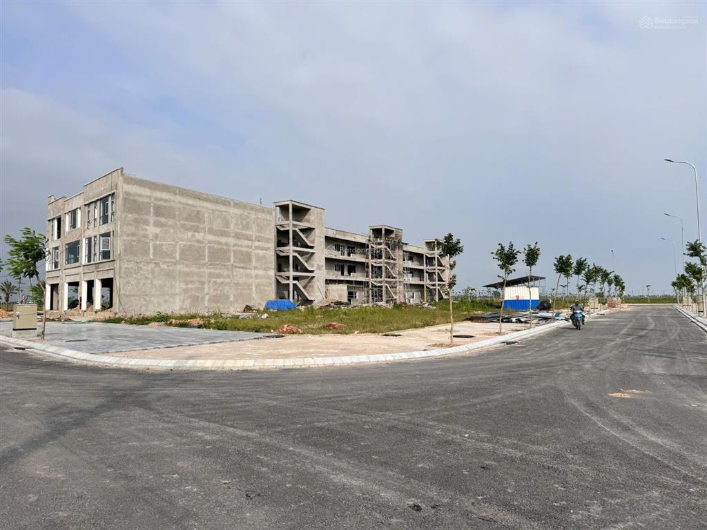 Shophouse trung tâm thị trấn kim bài. đường 24. kinh doanh đa ngành nghề. giá chỉ hơn 20tr/m