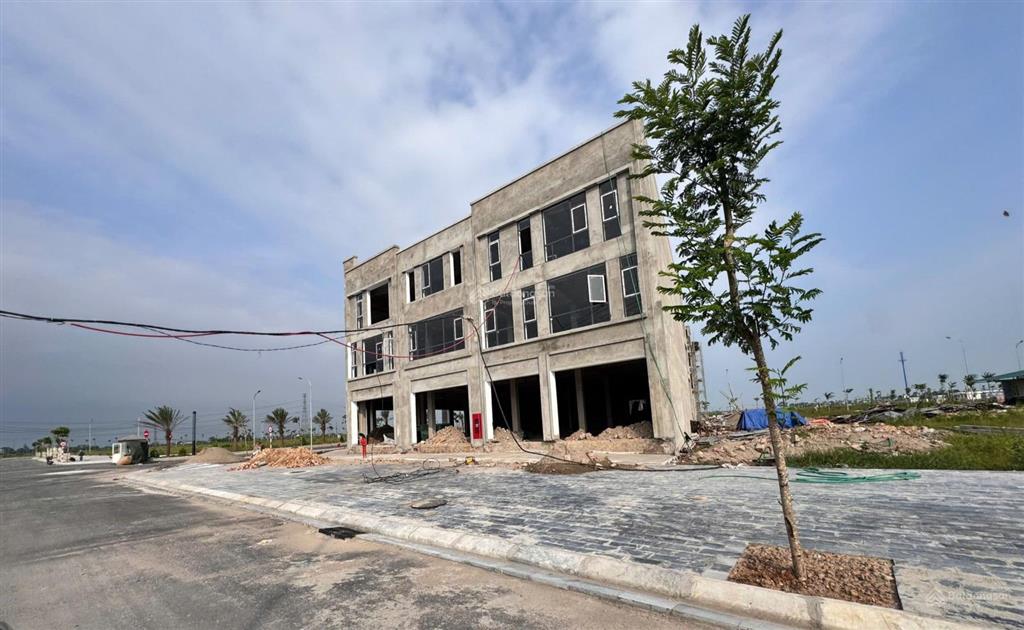Shophouse trung tâm thị trấn kim bài. đường 24. kinh doanh đa ngành nghề. giá chỉ hơn 20tr/m
