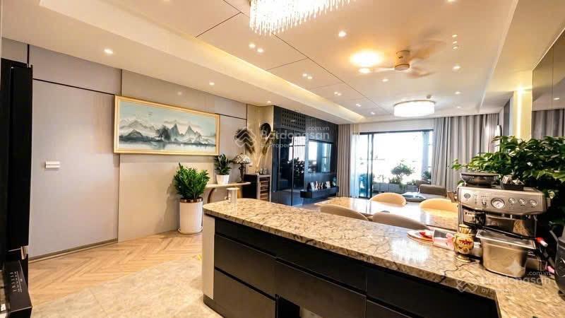 Bán cc hpc landmark 105, diện tích 143m2 4pn  3wc siêu hot chỉ với 8,9 tỷ  0969 283 ***