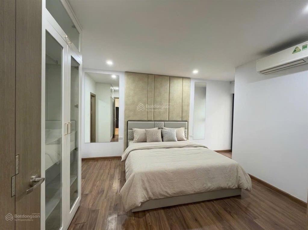 Bán căn hộ chung cư 2pn, 2wc tại samsora premier, 4,2 tỷ, 70m2 bao đẹp view đẹp.  0969 283 ***