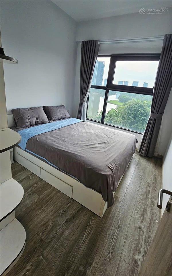 Cho thuê 2 ngủ 2 vệ sinh  view golf, toà lake1  chung cư aquabay ecopark