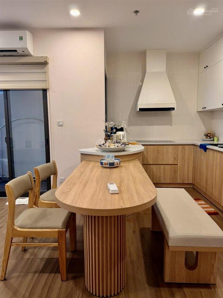 Cho thuê 2 ngủ, 68m² sử dụng, chung cư skyoasis ecopark  nội thất mới