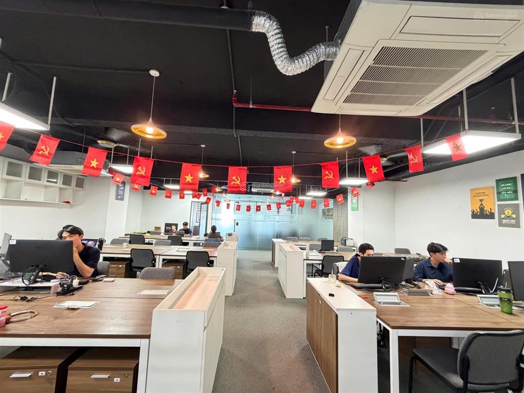 Bán vp tại viwaseen tower, tố hữu, 12,3 tỷ, 212m2, giá tốt, tặng nội thất 1 tỷ, dòng tiền 70m/t