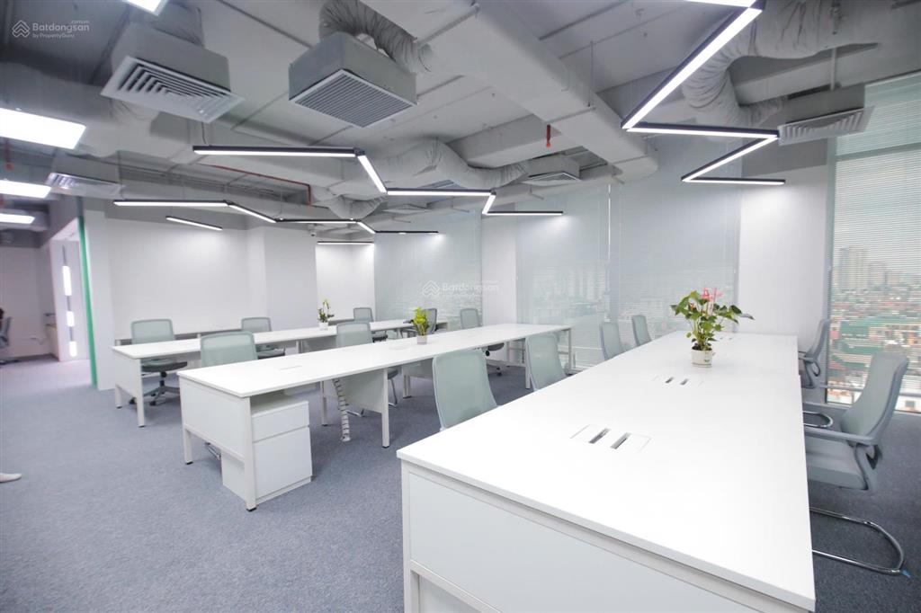 Bán vp tại vinaconex diamond tower, 13,2 tỷ, 233 m2, giá tốt, tặng nội thất 1,2 tỷ, dòng tiền 80m/t