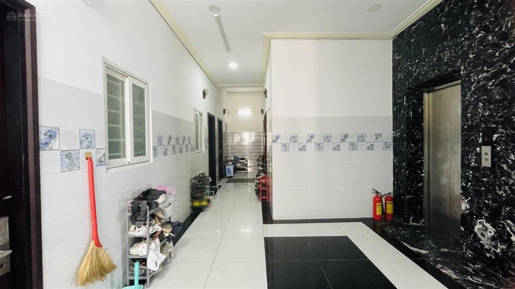 Chdv 32 phòng, thu về 130tr/tháng, 760m2 sàn