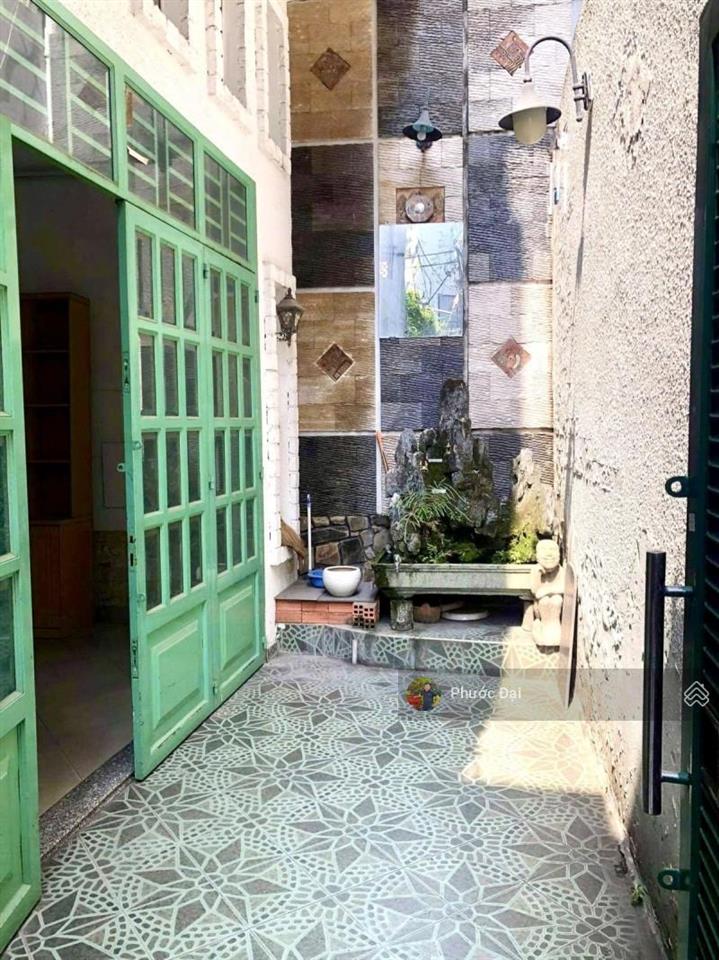 Gấp bán lê văn sỹ q3  67m2( 5.7m x 11.9 x 4 tầng), 11,9 tỷ  quận 3