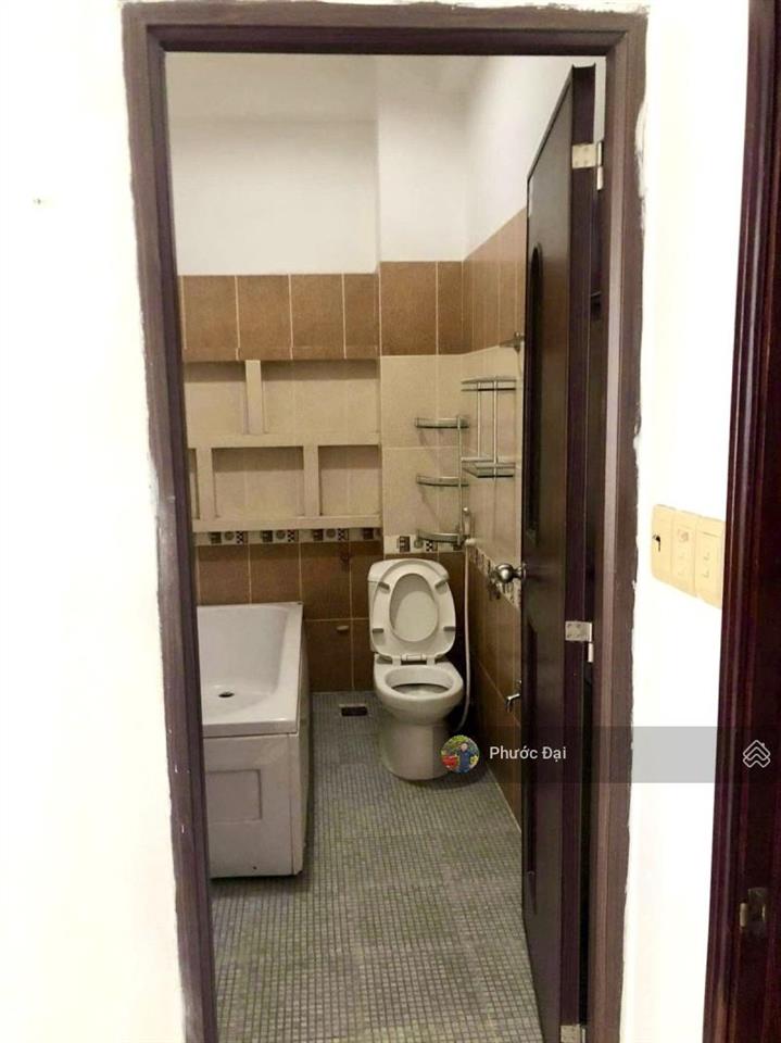 Gấp bán lê văn sỹ q3  67m2( 5.7m x 11.9 x 4 tầng), 11,9 tỷ  quận 3