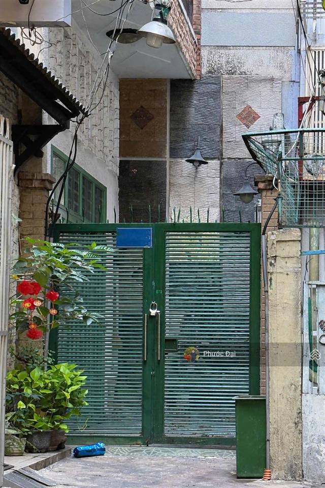 Gấp bán lê văn sỹ q3  67m2( 5.7m x 11.9 x 4 tầng), 11,9 tỷ  quận 3