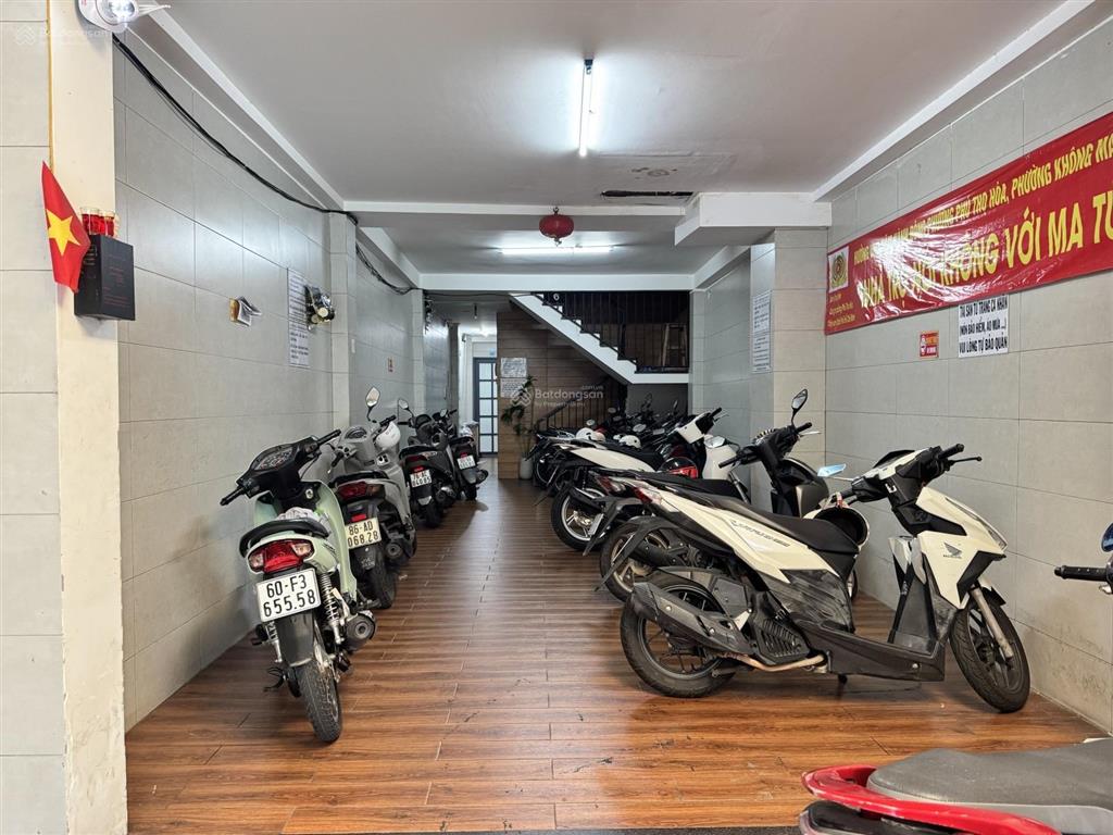 Chdv 22 phòng, , thu về 90tr/ tháng, 15,5 tỷ, đường vườn lài, tân phú, thang máy