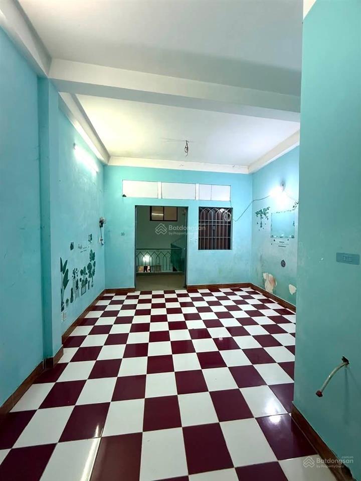 [giá siêu tốt]125m2,3 tầng, 9.5 tỷ, 7 phòng ngủ, phù hợp chdv dòng tiền khai thác cực tốt