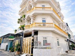 Lô góc nhà mới đẹp 4 tầng,phân lô hxt ,ngang 5.5m cạnh aeon maill sơn kỳ