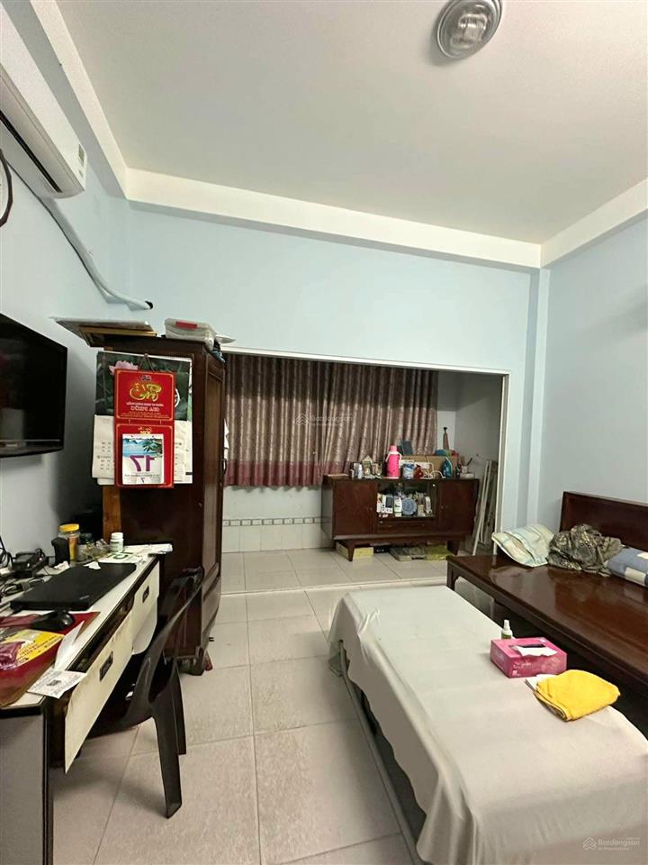 Mặt tiền kdoanh tân phú  4 tầng , ngang 4m  cựk gấp