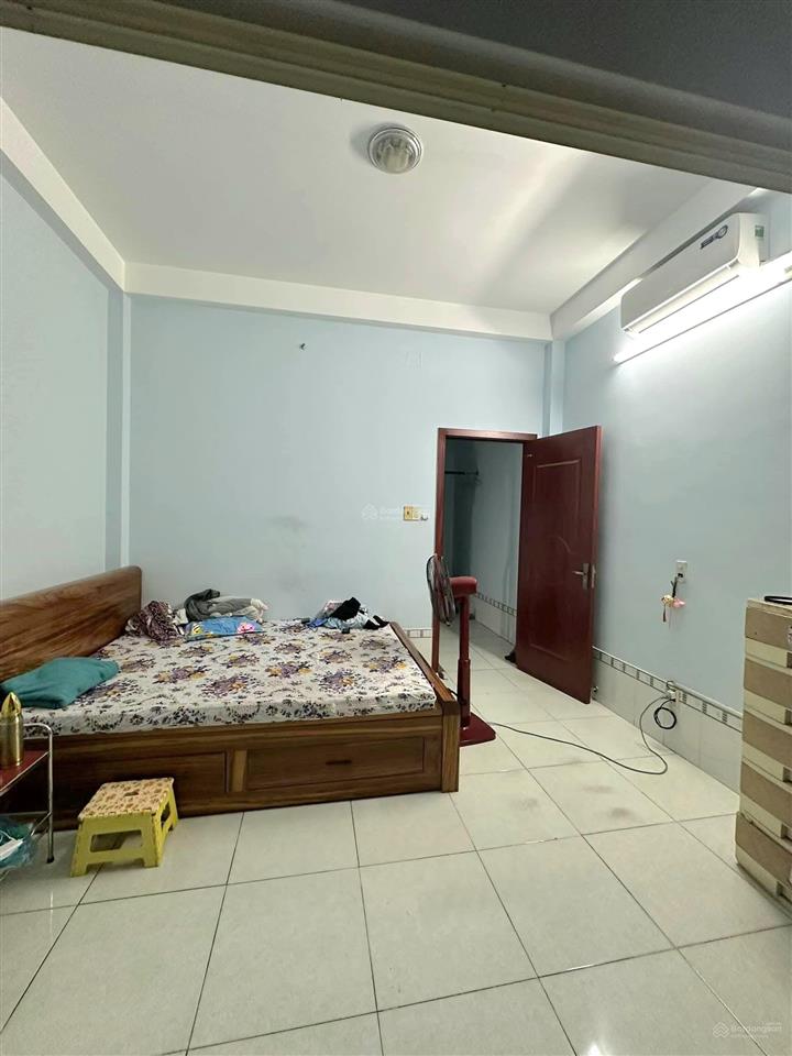 Mặt tiền kdoanh tân phú  4 tầng , ngang 4m  cựk gấp