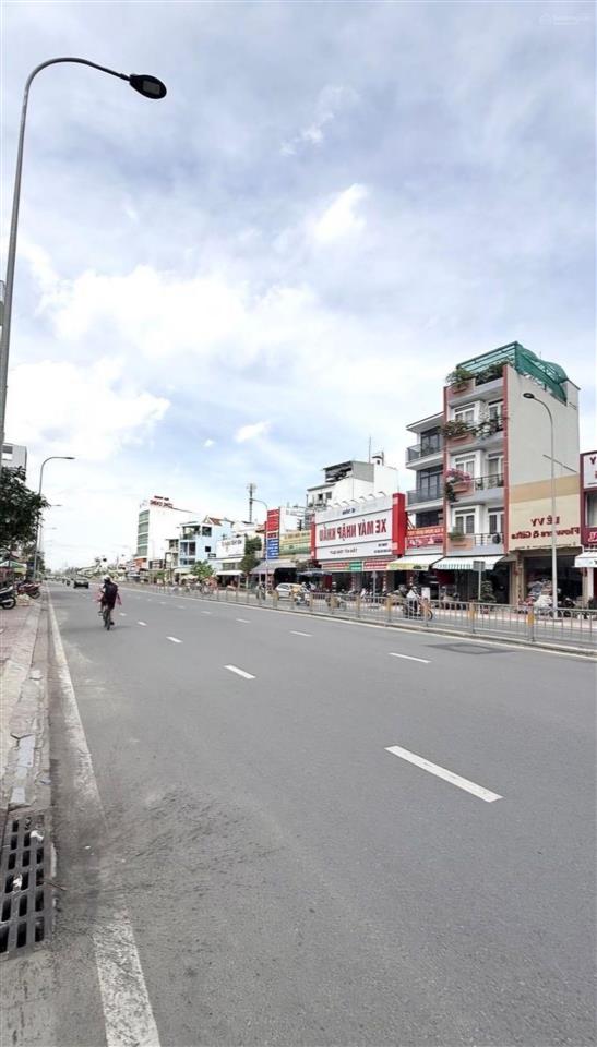 Mặt tiền hẻm nhựa kdoanh 2 tầng 4x 25m  lê văn quới