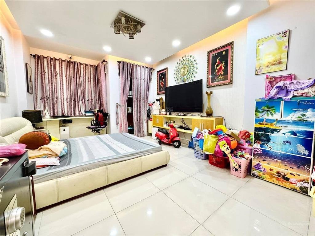 Nhà đẹp 4 tầng 4x 20m  xe hơi ngủ nhà  vip tân sơn nhì  nhik 9t