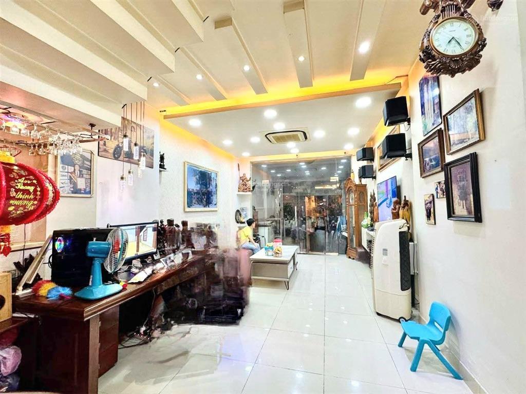 Nhà đẹp 4 tầng 4x 20m  xe hơi ngủ nhà  vip tân sơn nhì  nhik 9t