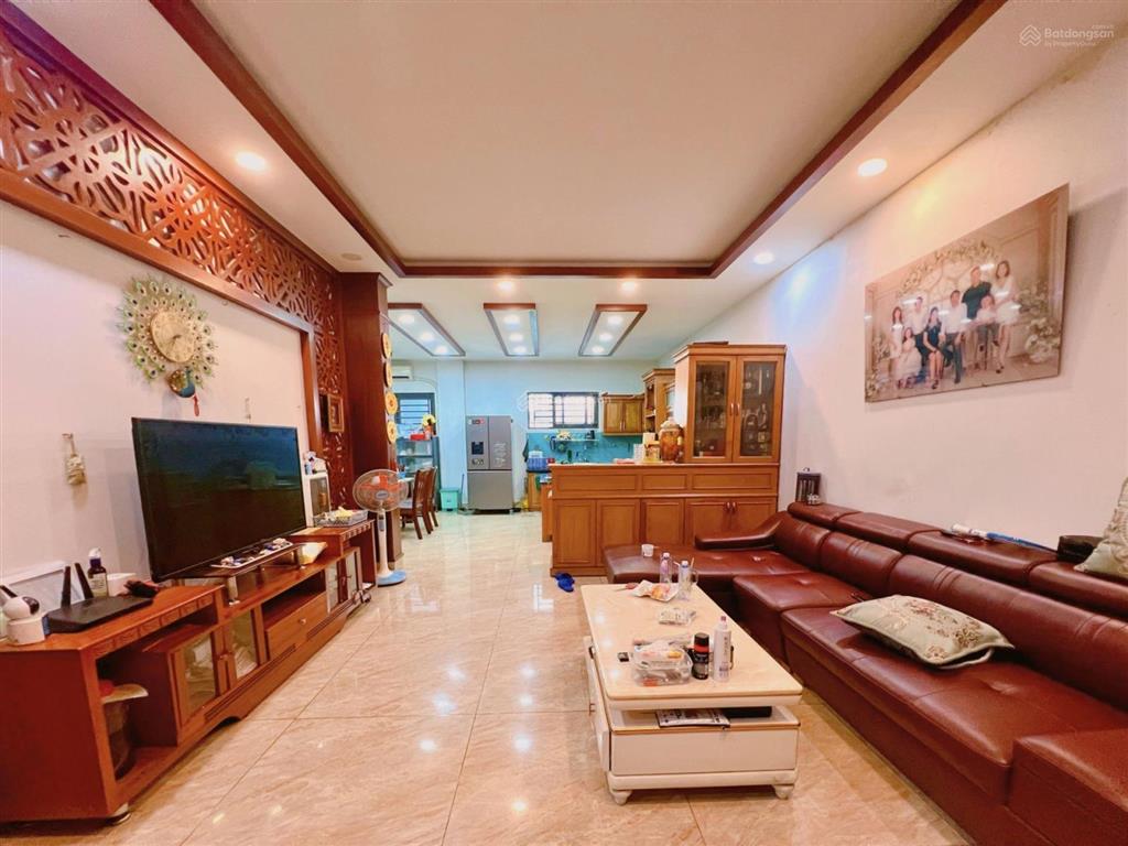 Nhà đẹp 4 tầng khu vip ngay chợ tân hương, tân sơn nhì  6x20m  gấp bán