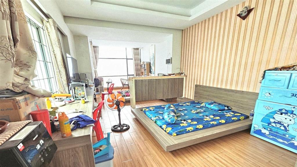 Ngộp  mặt tiền kinh doanh ngay chợ tân hương  nhà đẹp 5 tầng 5pn 75m²