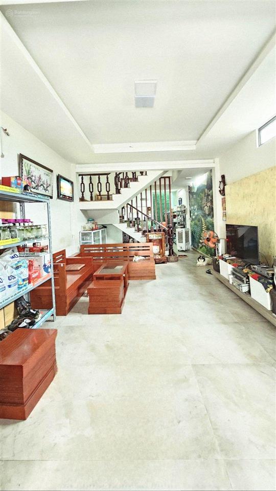 Ngộp  mặt tiền kinh doanh ngay chợ tân hương  nhà đẹp 5 tầng 5pn 75m²