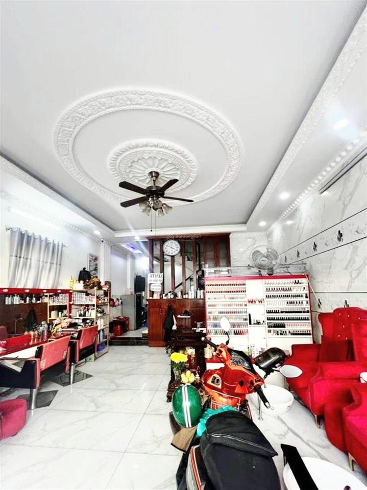 Lô góc kinh doanh 4 tầng khu phân lô  90m², bề ngang 5.5m  cạnh aeon mall tân phú