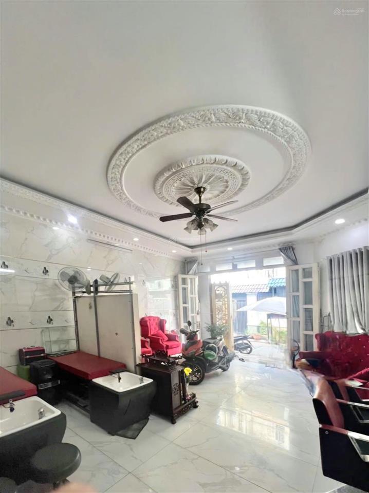 Ngộp bán gấp lô góc nhà đẹp 4 tầng khu phân lô 5.5x16m  lê văn quới