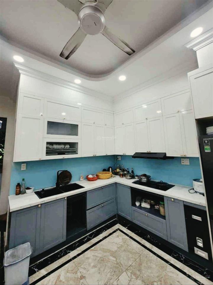 Nhà đẹp 4 tầng, khu phân hẻm xe tải 7m, 5x11m
