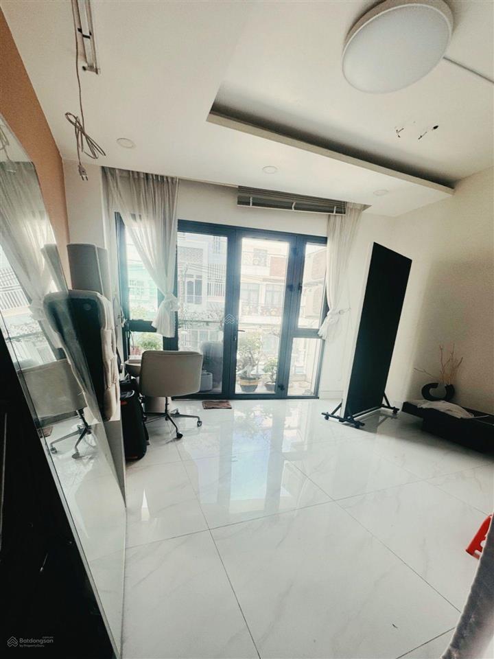 Nhà mặt tiền kinh doanh nhà mới đẹp 6 tầng cạnh chợ phú lâm, q6